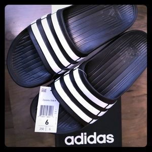 NWT Adidas Duramo Slides